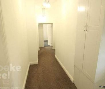 2 bedroom property to rent in Bury - Photo 2