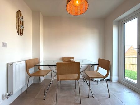 2 bed semi-detached house to rent in Matford, Exeter - Photo 3