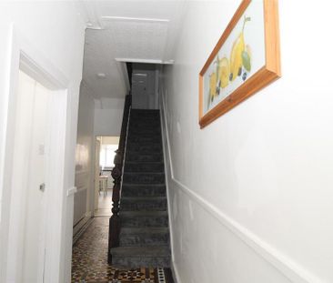 6 bedroom house to rent - Photo 3