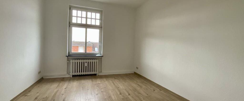 Tolle 5-Zimmer-Wohnung in Bremerhaven! Zu sofort! - Foto 1