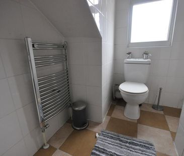 3 bedroom terraced house to rent - Photo 6