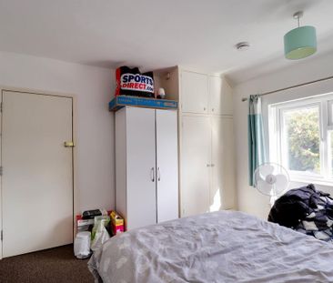 5 Bed Semi-Detached House, Crowhurst Drive, LE3 - Photo 4