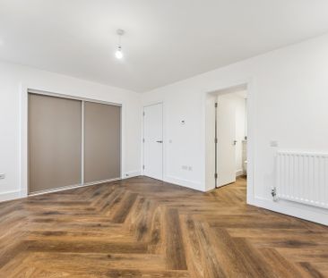 School Drive - Photo 5