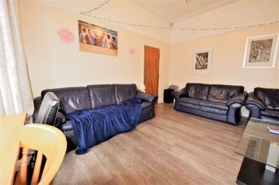 12 bedroom House in & 34b Brudenell Mount, Leeds - Photo 5