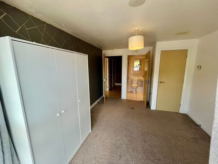 Victoria Court, Chelmsford, CM1 - Photo 2