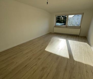große 3-Zimmer Wohnung mit Süd-Balkon - Foto 1