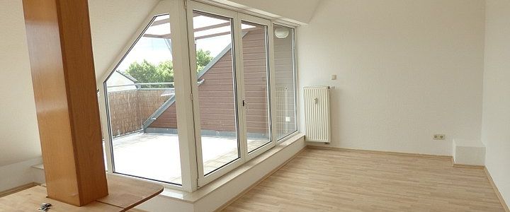 GEMÜTLICHes DACHGESCHOSS mit FERNBLICK - Photo 1