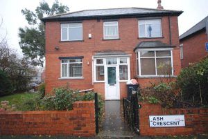 1 Ash Crescent, Leeds, LS6 3LE - Photo 5