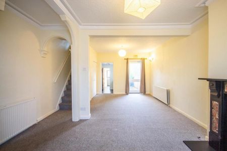 3 bedroom terraced house to rent - Photo 3