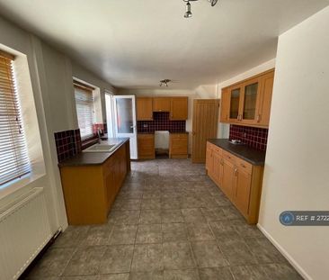 3 bedroom terraced house to rent - Photo 6