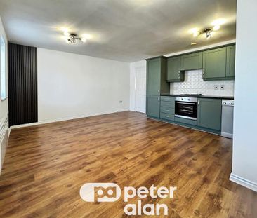2 bedroom flat to rent - Photo 1