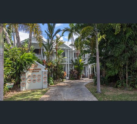11 Full Moon Terrace/9 Craven Close, Port Douglas, Qld 4877 - Photo 2