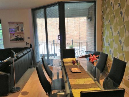 2 bedroom apartment to rent - Photo 3
