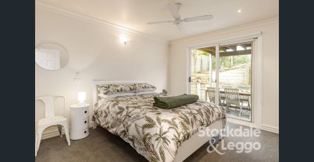 Outstanding Bay Views - Photo 3