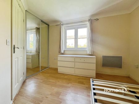 2 bedroom apartment to rent - Photo 4