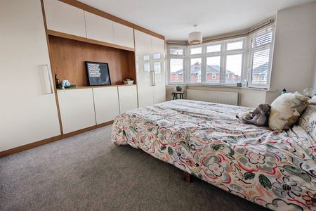 Stanton Road, SO15 - Photo 4