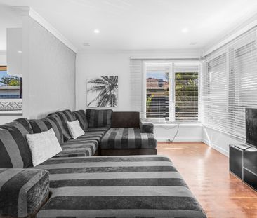 Spacious Family Home with Large Outdoor Area - Photo 4