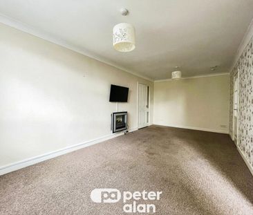 Llanishen Court, Llanishen - Photo 1