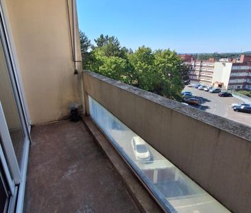 Location Appartement 2 pièces 45m² LE CREUSOT 71200 - Photo 4