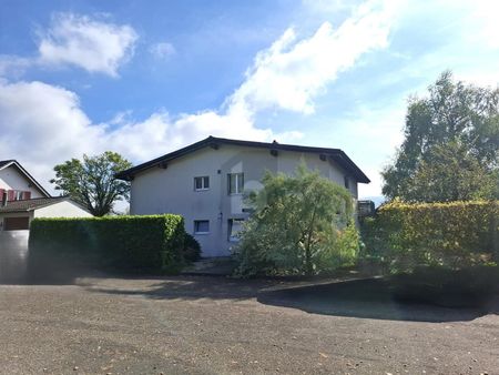 SPACIOUS, A VERDANT RESIDENTIAL NEIGHBORHOOD - Foto 3