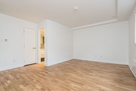 39 Riverwood Parkway - Photo 3