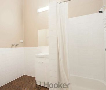 Charming 2 Bedroom Unit in Convenient Kurri Kurri Location - Photo 5