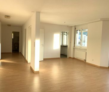 Ihre neue 2.5 Zimmer Wohnung mit einem grossen Wohnzimmer über den ... - Photo 4