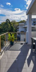 Walking Distance to Train Station - Photo 3