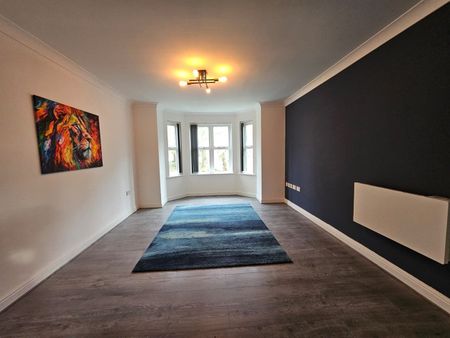 2 Bed Flat, Hadfield Close, M14 - Photo 2