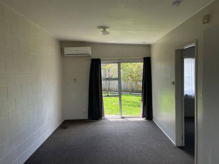 Papatoetoe - Photo 2