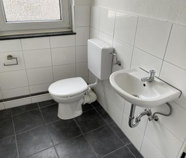 Neu im Angebot! Geräumige 3-Zimmerwohnung im 3.OG! - Photo 4