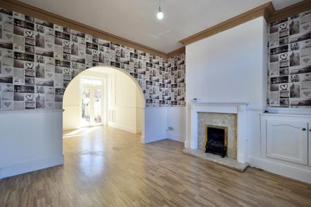 3 bedroom terraced house to rent - Photo 2