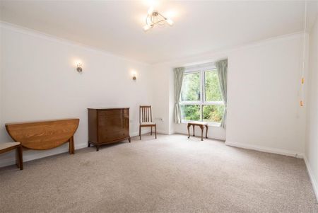 1 bedroom retirement property to rent - Photo 3