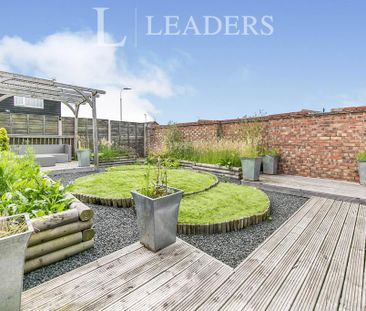 2 bedroom semi-detached house to rent - Photo 1