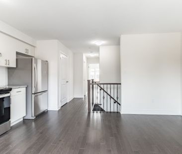 For Lease - 3 Wild Rose Gardens Unit# UPPER, Toronto, Ontario - Photo 2