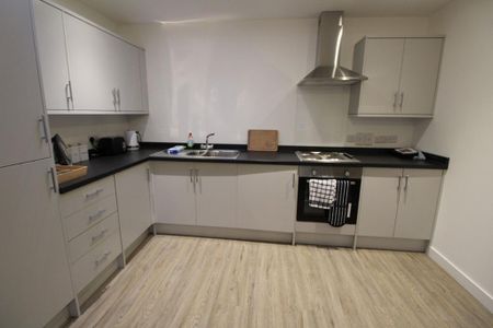 1 bedroom flat to rent - Photo 2