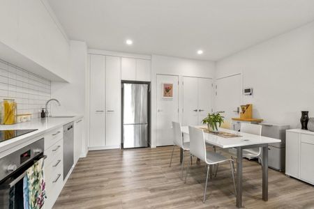 Immaculate Ground Floor One Bedroom Apartment - Photo 5