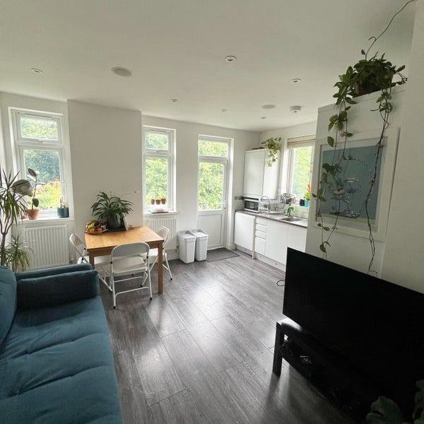 Room in a Shared House, Bisterne Avenue, E17 - Photo 1