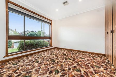 Unit 1/12 Lawson Street, Moonee Ponds. - Photo 2