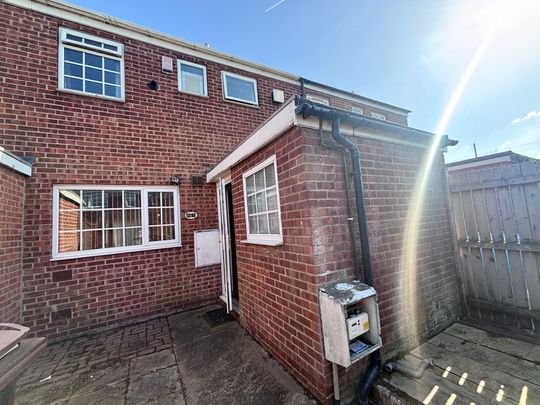 Goodrich Close, Hull - Photo 1