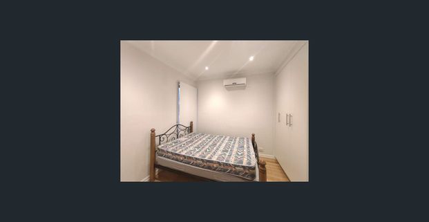 Modern Townhouse Living in Chadstone - Photo 1