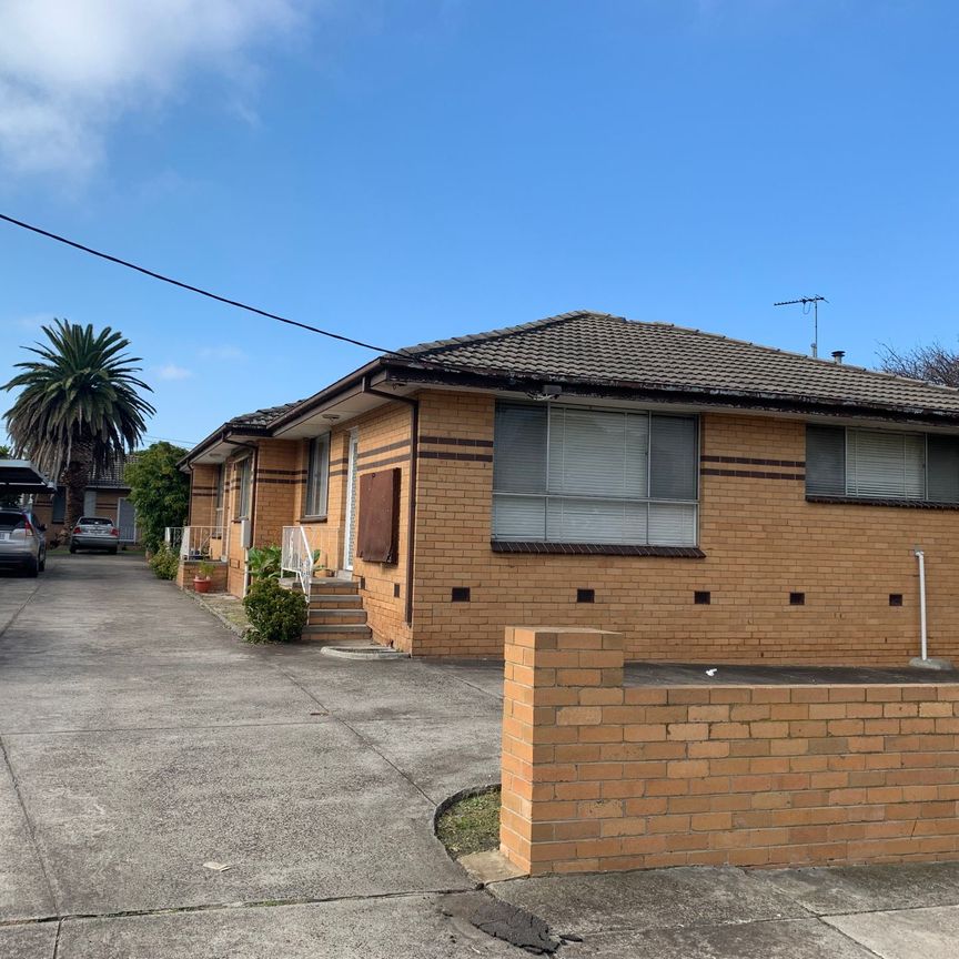 A Rare One Bedroom Unit - Photo 2