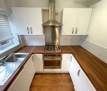 3 Bedroom Terraced To Let - Photo 6