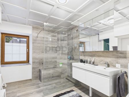 Charmante 4.5-Zimmer-Maisonette-Wohnung im historischen Zehntenhaus Wo Geschichte auf modernen Wohnkomfort trifft - Photo 2