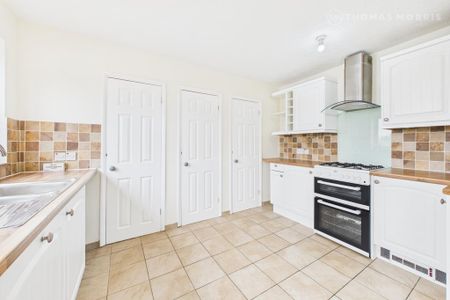 3 bedroom maisonette to rent - Photo 5