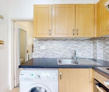 Studio to rent - Photo 6