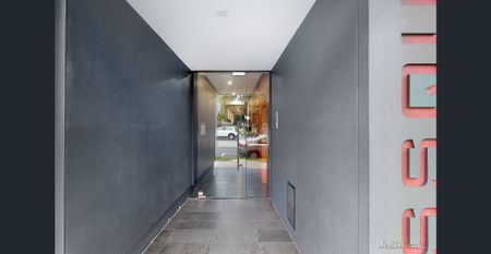 MODERN APARTMENT IN SOUGHT AFTER AREA - Photo 4