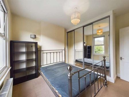 Gurdon Road, London, SE7 - Photo 3