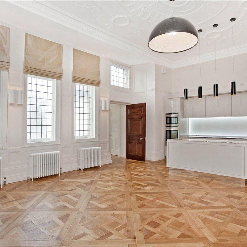 A bright 3 bedroom maisonette available to rent in Marylebone W1. - Photo 1