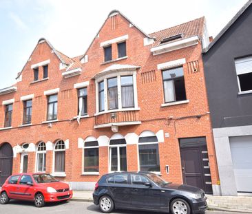 GELIJKVLOERS EENSLAAPKAMER APPARTEMENT - Photo 2